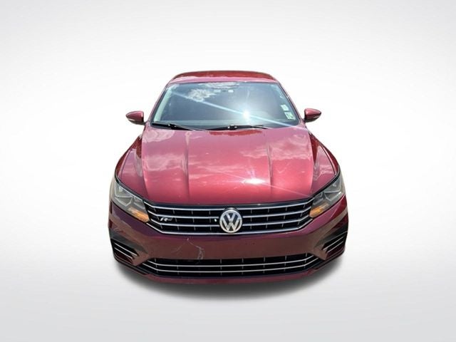 2017 Volkswagen Passat 1.8T R-Line